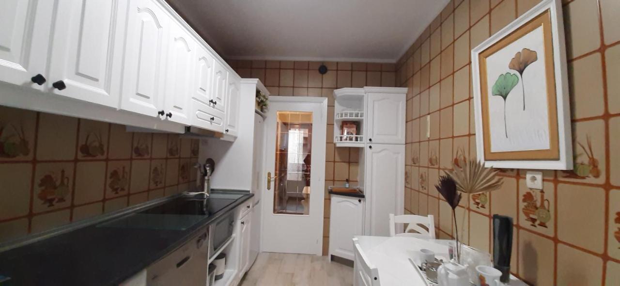 Apartamento Costa Vasca Las Arenas Getxo Exterior photo